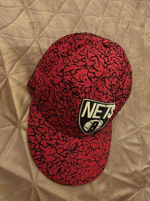Αυθεντικό καπέλο New Era Brooklyn Nets μέγεθος 6 7/8 με περιορισμένο σχέδιο