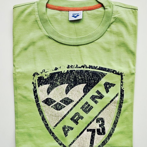 Arena T-shirt size L like new, green