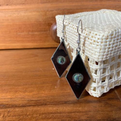 Earrings used alpaca with abalone inlay diamond shape