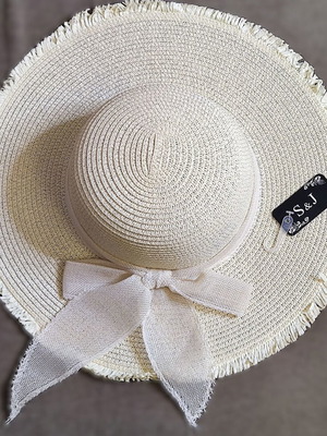 Women's Straw Hat new, off-white with bow and frayed edges