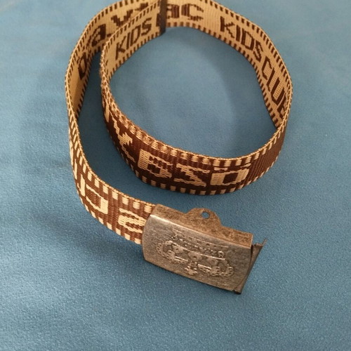 Ozaytac kids belt with embossed crown buckle 75cm like new