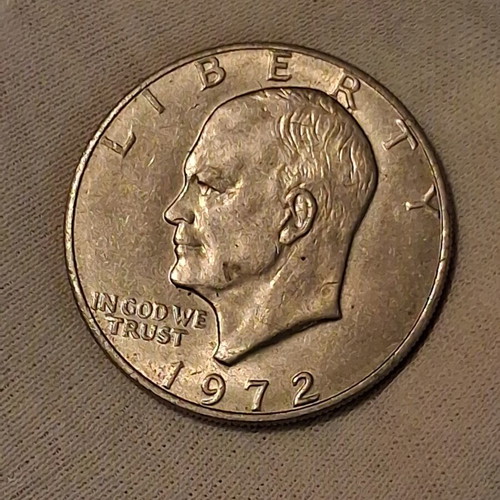 Eisenhower 1972 US one dollar coin