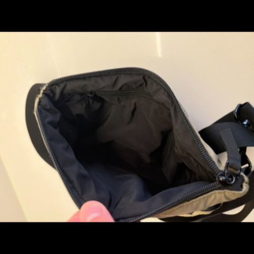Trapstar bag like new, green
