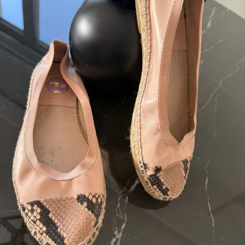 Ras pink leather ballet flats used with snake cap toe size 40