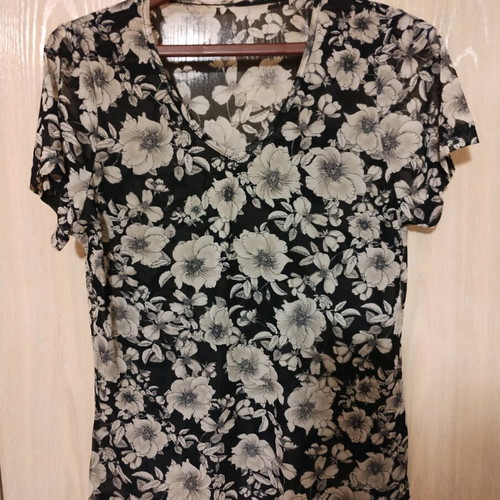 Thin blouse like new, black and gray, one size