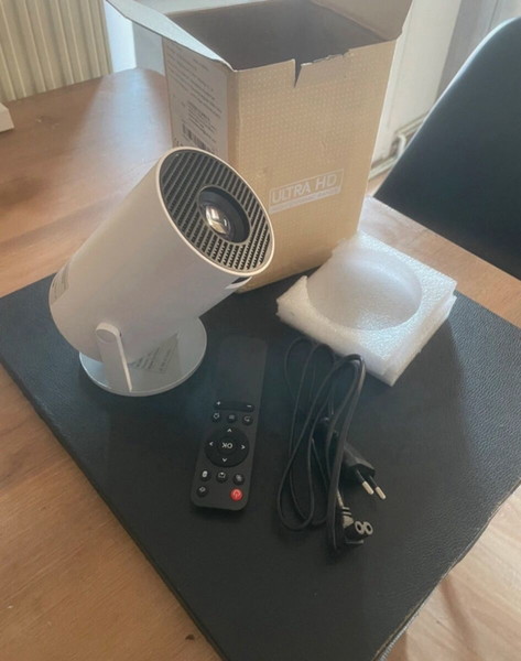 projector hy300 καινούργιο
