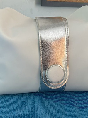 La Prairie toiletry bag new, white, waterproof with silver detail