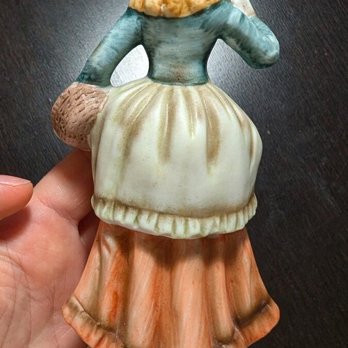 Decorative figurine like new, 17 cm