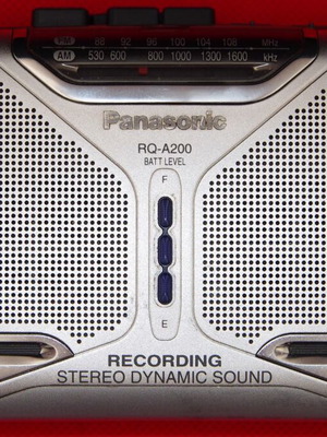 Panasonic RQ A200 обновен преносим касетофон с много добро качество на звука