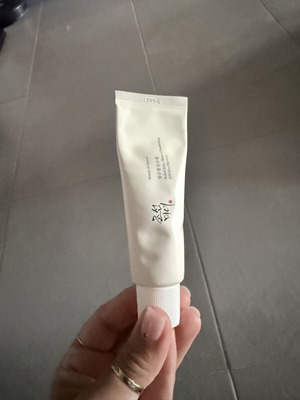 Relief Sun organic sunscreen cream like new