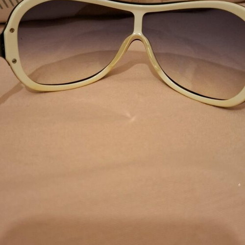 Vogue women's sunglasses VO 2362-S Small 1306/8G like new, multicolor