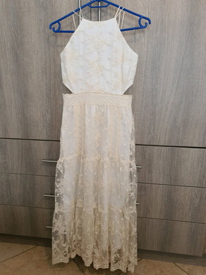 BSB dress white like new, size M