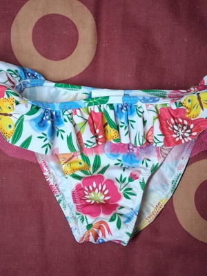 Tortue children's swimsuit like new, size 3 years, colorful