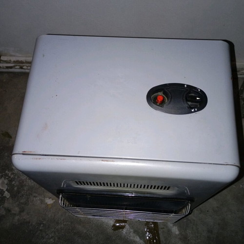 InterGas gas heater used with 3 burners and 4 wheels