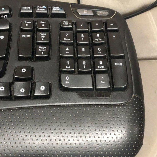 Logitech Wave Ergonomic Wired Keyboard with Greek Layout and Multimedia Keys like new