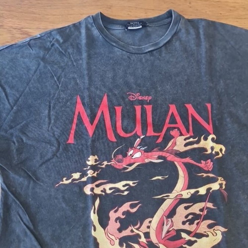 Bershka Disney Mulan short-sleeve t-shirt medium like new black