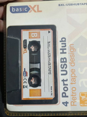 BasicXL USB hub 4 θυρών με retro κασετόφωνο design καινούργιο