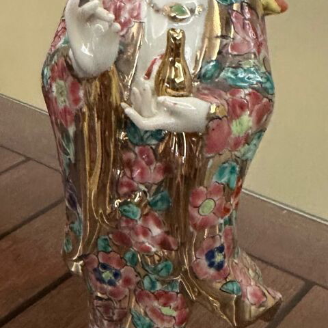 Decorative figurine Asian figure with floral patterns and gold details new