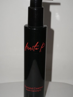 Annita P. Diamond Cleanser Black Cleansing Oil