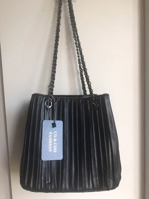 Co and Coo fashion γυναικεία τσάντα ώμου καινούργια, μαύρη με αλυσίδα