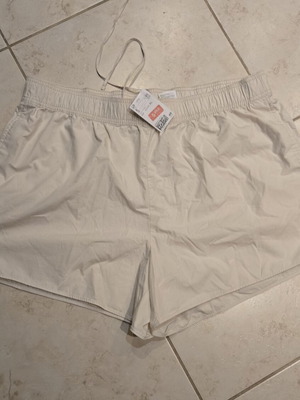 Σορτς H&M καινούργιο, μέγεθος XL, μπεζ
