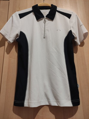 Women's sport t-shirt like new, sizes S-M, black and white