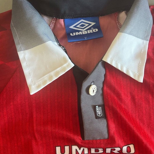 Manchester United Umbro vintage football jersey used, red