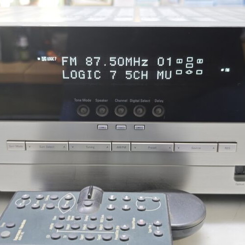 Harman Kardon AVR 230 receiver used, good condition