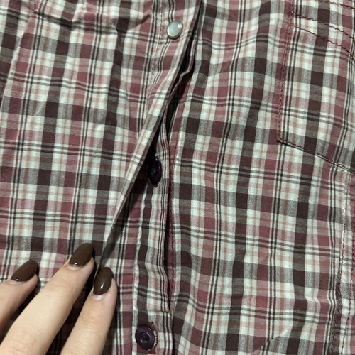 Checked shirt like new, purple and pink colors, slim fit, size L