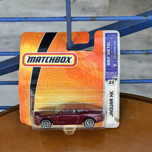 Matchbox Jaguar XK M7354 #33 sealed die-cast car