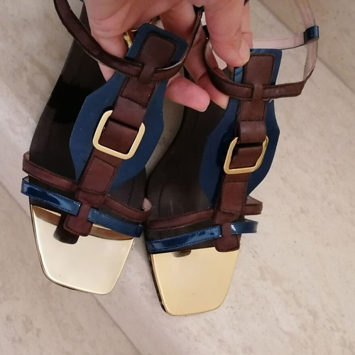 To Be Yourself sandals size 41 like new, brown and gold