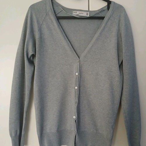 Zara cardigan gray like new, classic with fine knit