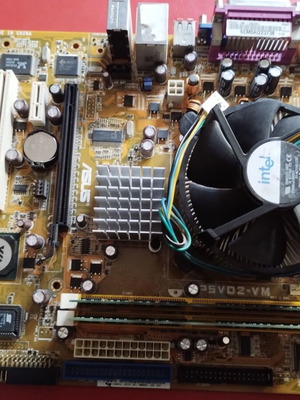 Μητρική ASUS P5VD2-VM μεταχειρισμένη με επεξεργαστή Intel Pentium 4 και μνήμες DDR2