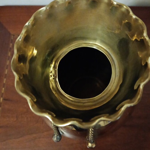 Handmade vintage brass vase like new