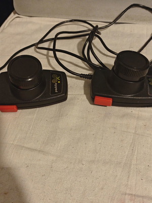 Atari 2600 paddle like new