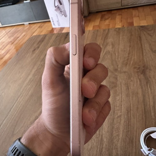 Apple iPhone 15 256GB pink smartphone
