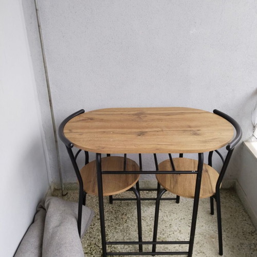 Small table used with 2 chairs gift
