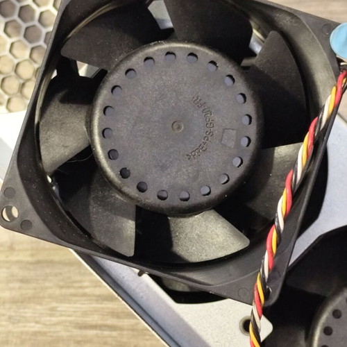 Delta PFR0812XHE dual server fan like new, 12V 4.90A, contra-rotating