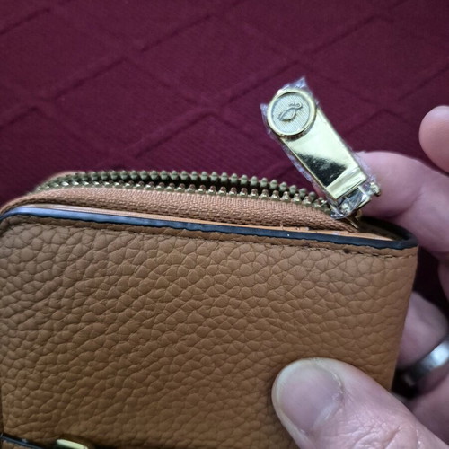 Carpisa wallet like new, brown Italian