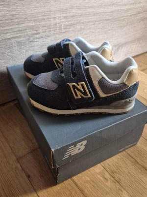 New Balance 574 βρεφικά παιδικά αθλητικά σαν καινούργια, νούμερο 23.5, σκούρο μπλε