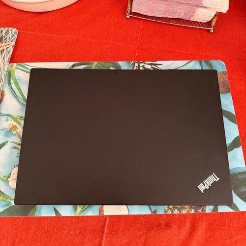Lenovo Thinkpad T470 laptop, Intel Core i5, 8GB RAM, 476GB SSD