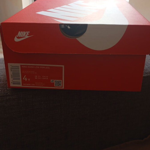 Nike Dunk Low PRM καινούργιο με φωσφορίζουσες γραμμές, μέγεθος 38.5