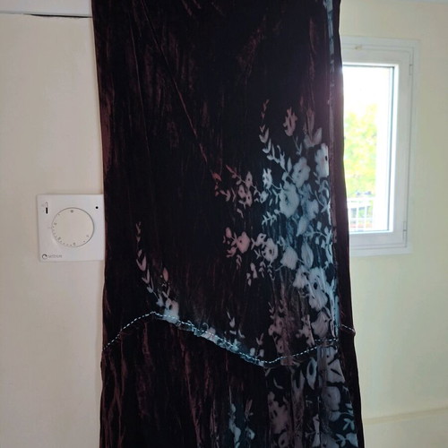 Sandro velvet airy skirt like new