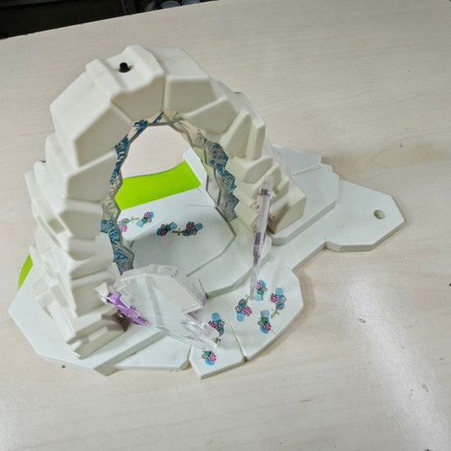 Playmobil Crystal Gate of Frozen World used with LED lights