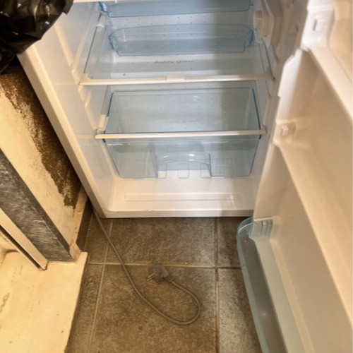 Davoline fridge like new