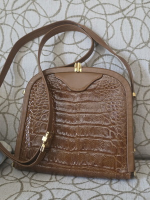 Vintage Almada leather shoulder bag cognac brown from the 80s