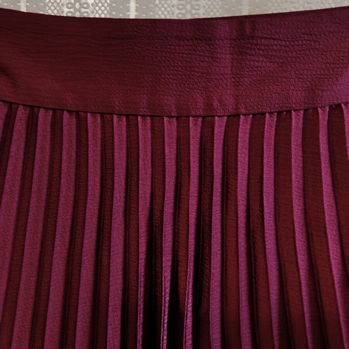 Sezane pleated skirt like new, length 82 cm, waist 36 cm