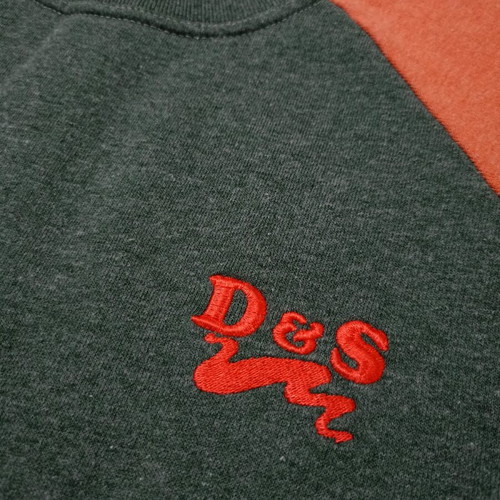 D&S Unisex Sweater Orange and Green Like New