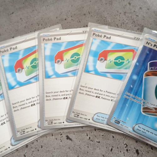 Pokémon Cards Play Set with 4x Poké Pad 081/088 and N's PP Up