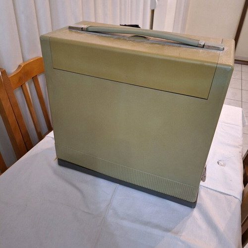 Pfaff 362 vintage sewing machine like new